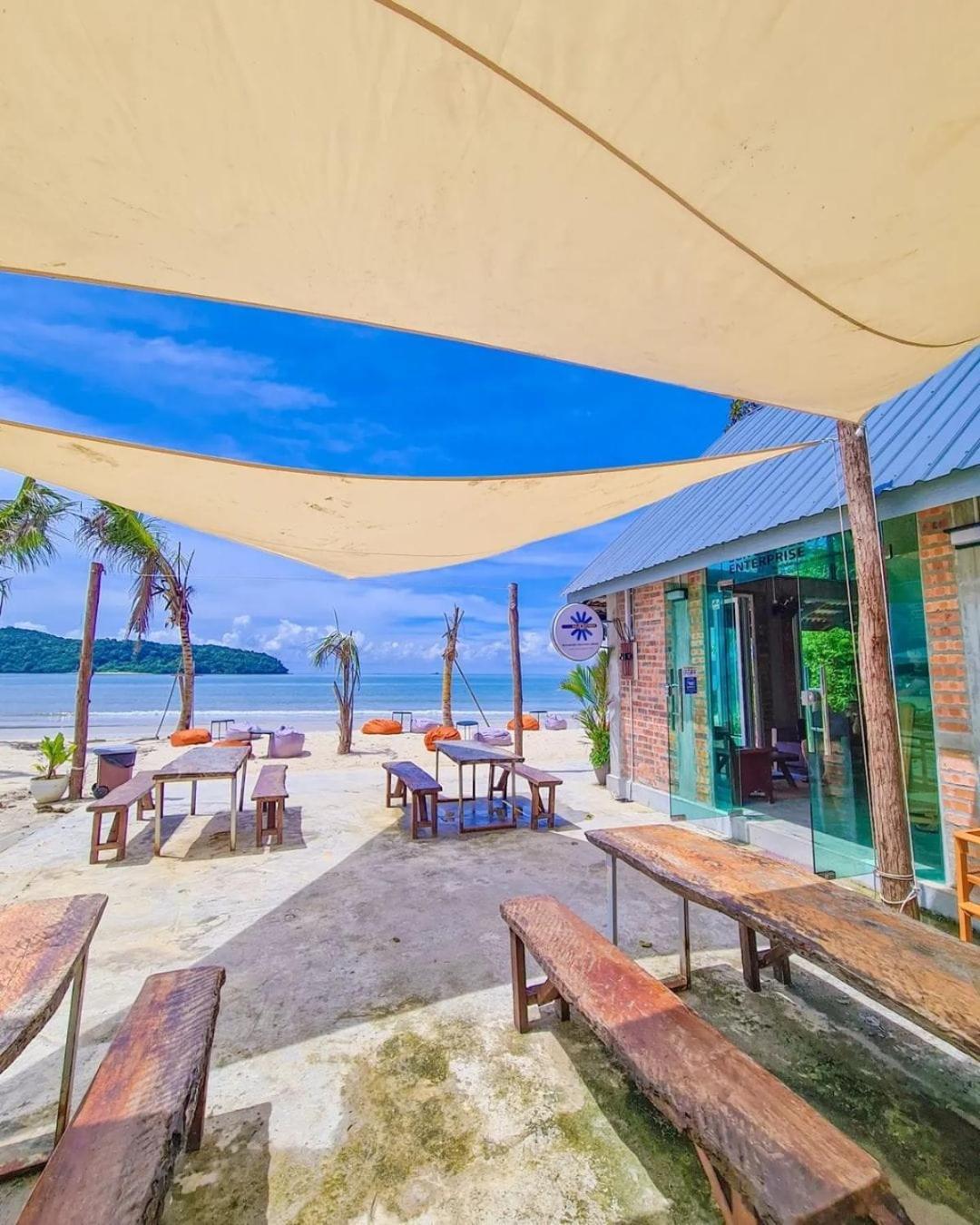 Langkawi Pantai Cenang - Private Beach Glamping Experience Екстериор снимка